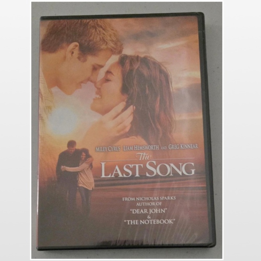 New Touchstone DVD Movie The Last Song PG 2010 Drama NWT